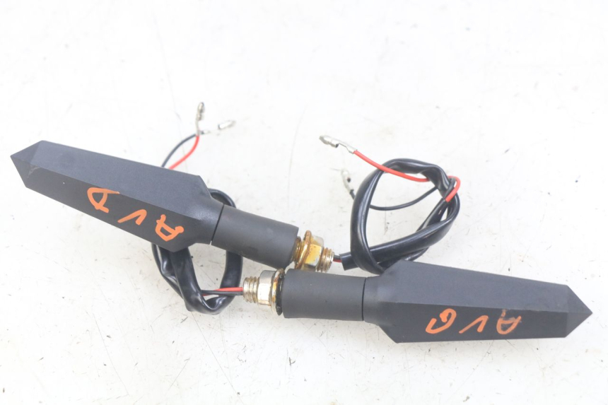 photo de FRONT TURN SIGNAL MOTRAC URBAN 4T 50 (2016 - 2024) - Product overview