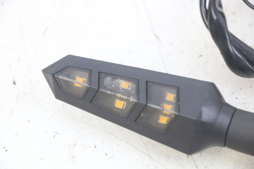 photo de FRONT TURN SIGNAL MOTRAC URBAN 4T 50 (2016 - 2024) - Checked used part