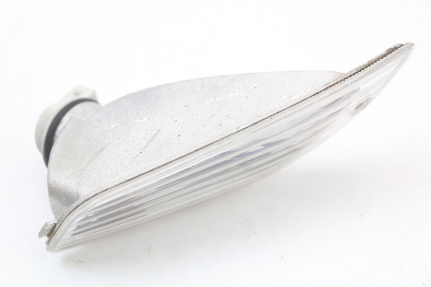 photo de FRONT TURN SIGNAL PIAGGIO VESPA LX 2T 50 (2005 - 2013) - Component detail