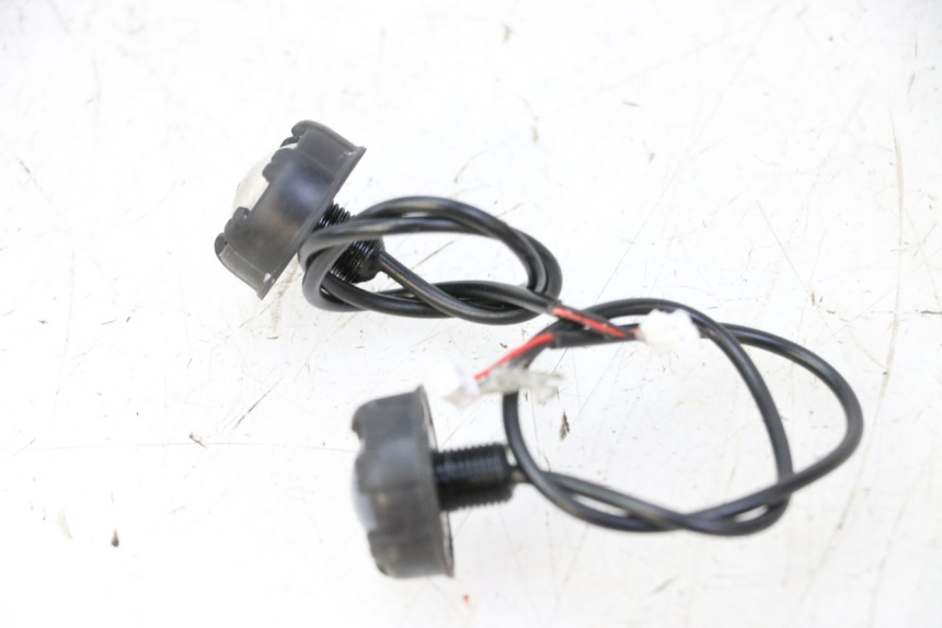 photo de FRONT TURN SIGNAL DUALTRON VICTOR LIMITED 1 - Zoom on usage condition