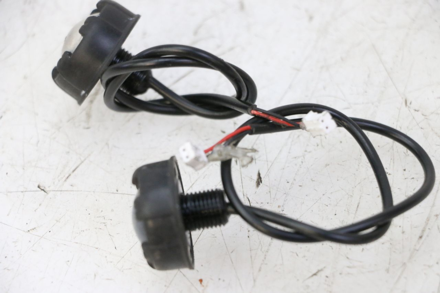 photo de FRONT TURN SIGNAL DUALTRON VICTOR LIMITED 1 - Alternative perspective