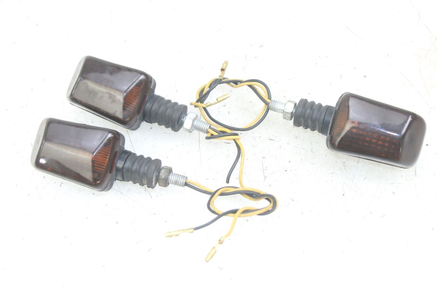 photo de FRONT TURN SIGNAL YAMAHA XJN DIVERSION 600 (2000 - 2003) - Main view