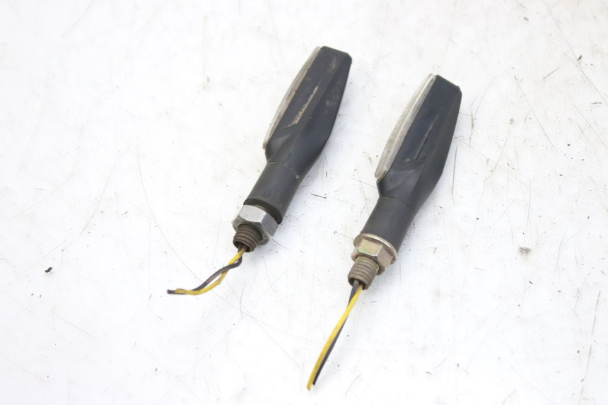 photo de FRONT TURN SIGNAL ZHEJIANG XMOTOS XB-81 50 - Main view