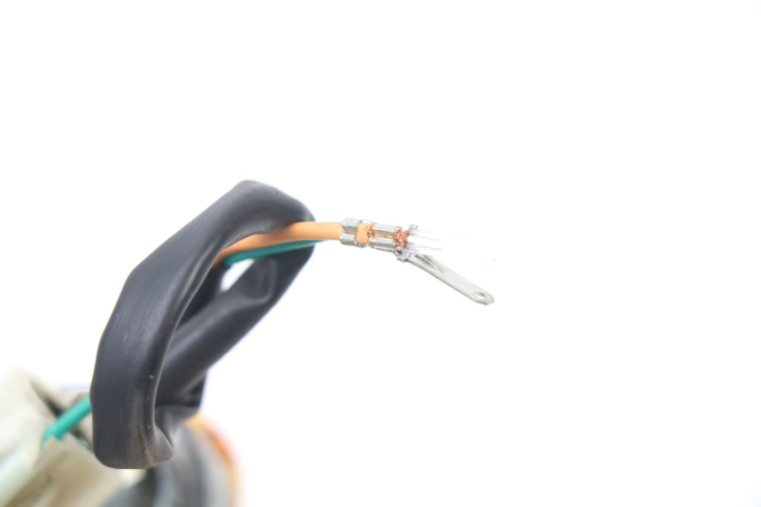 photo de FRONT TURN SIGNAL KINROAD XT T-8 125 (2006 - 2006) - Technical close-up