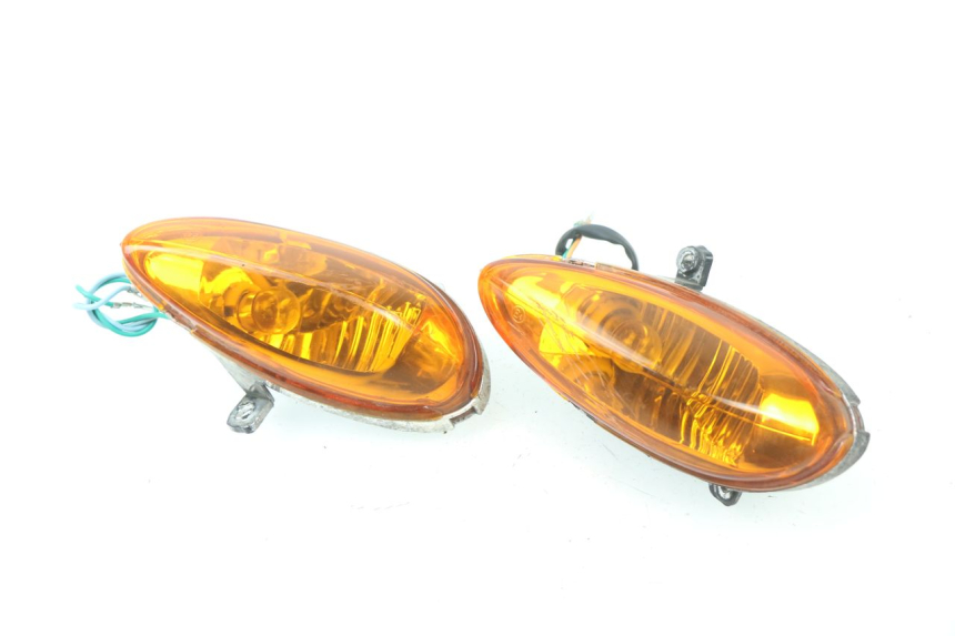 photo de FRONT TURN SIGNAL KINROAD XT T-8 125 (2006 - 2006) - Fixing points details