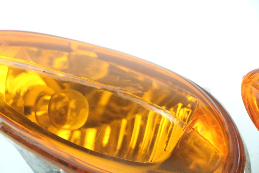 photo de FRONT TURN SIGNAL KINROAD XT T-8 125 (2006 - 2006) - Surface and material condition