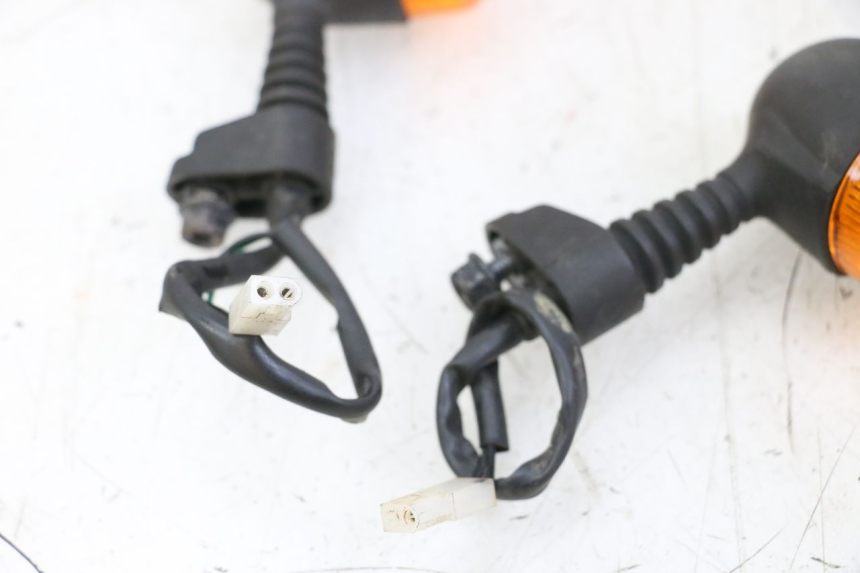 photo de FRONT TURN SIGNAL YAMAHA NEOS NEO'S 4T 50 (2008 - 2016) - Component detail