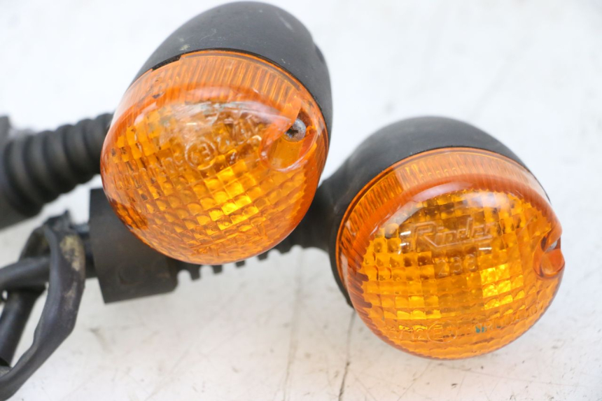 photo de FRONT TURN SIGNAL YAMAHA NEOS NEO'S 4T 50 (2008 - 2016) - Zoom on usage condition