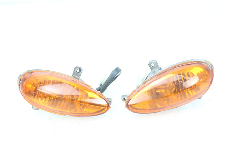 photo de FRONT TURN SIGNAL YIYING YY50QT-10 50 (2007 - 2022) - Main view