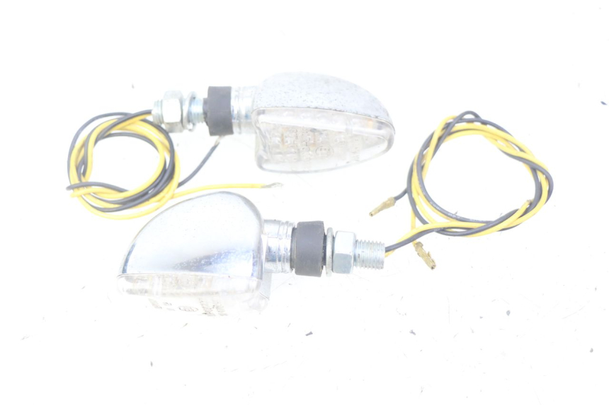 photo de FRONT TURN SIGNAL KAWASAKI ZEPHYR 1100 ( - 1995) - Component detail