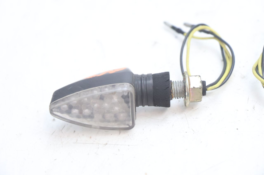 photo de FRONT TURN SIGNAL KAWASAKI ZX-6R ZX6R 600 (1995 - 1997) - Component detail