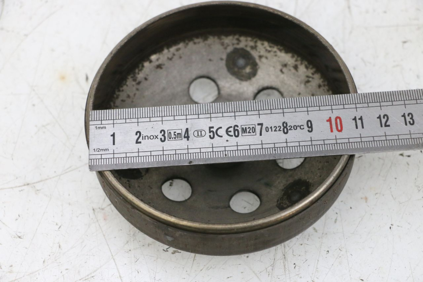 photo de CLUTCH BELL PEUGEOT KISBEE 4T 50 (2010 - 2017) - Component detail