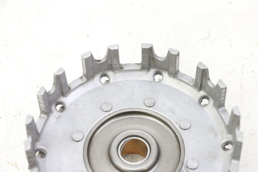 photo de CLUTCH BELL YAMAHA TZR 50 (2008 - 2016) - Fixing points details