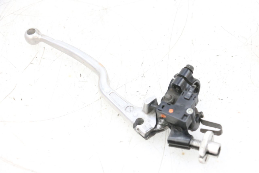 photo de CLUTCH LEVER MOUNT SUZUKI GSXR GSX-R 1000 (2003 - 2004) - Zoom on usage condition