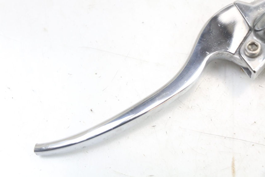 photo de CLUTCH LEVER MOUNT JM MOTORS VX 125 (2022 - 2025) - Zoom on usage condition