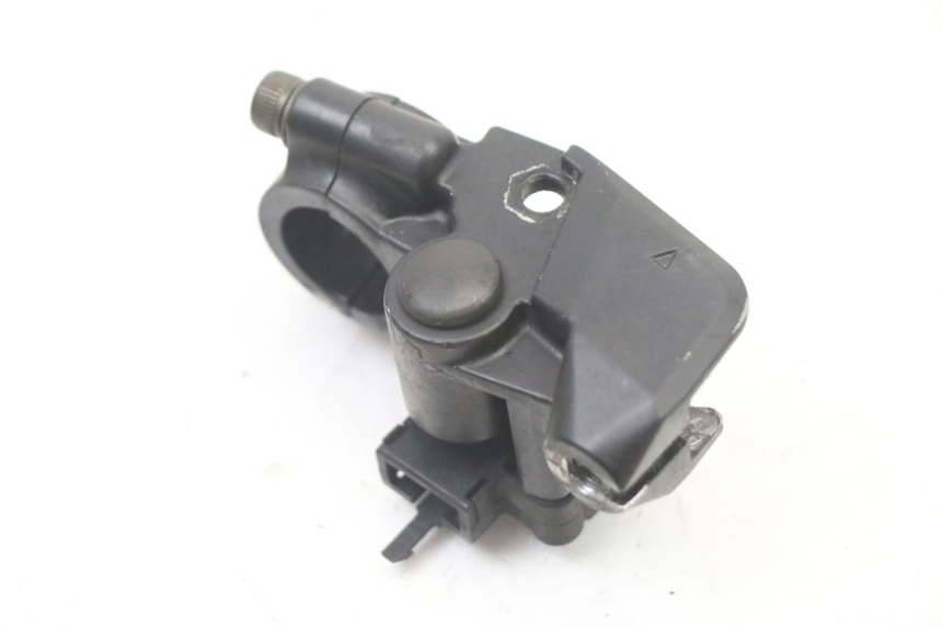 photo de CLUTCH LEVER MOUNT KAWASAKI ZR7 ZR-7 S 750 (1999 - 2004) - Zoom on usage condition