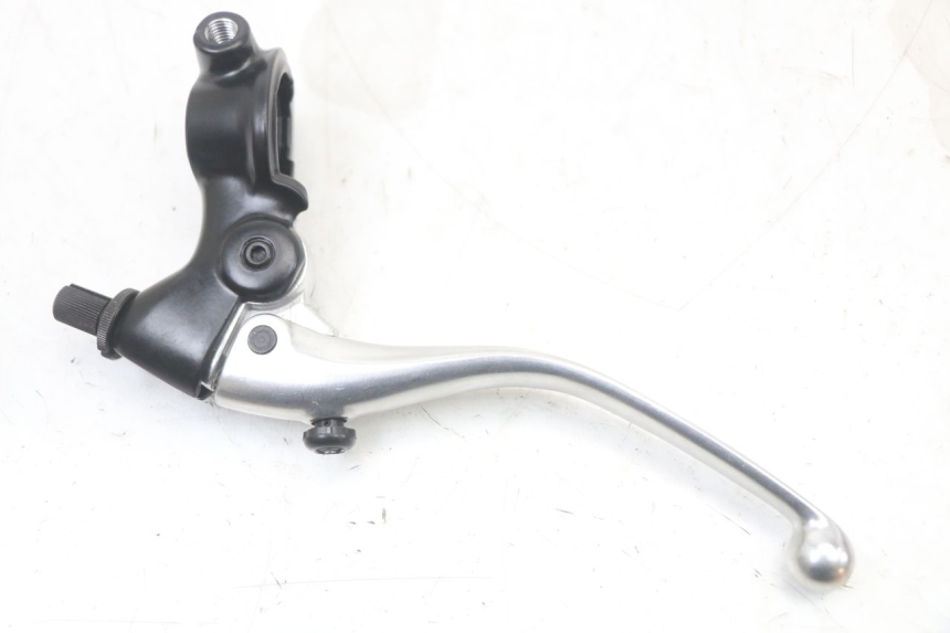 photo de CLUTCH LEVER MOUNT ROYAL ENFIELD CONTINENTAL GT 650 (2019 - 2024) - Component detail