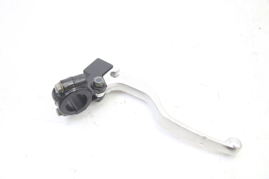 photo de CLUTCH LEVER APOLLO RXF 125 - Zoom on usage condition