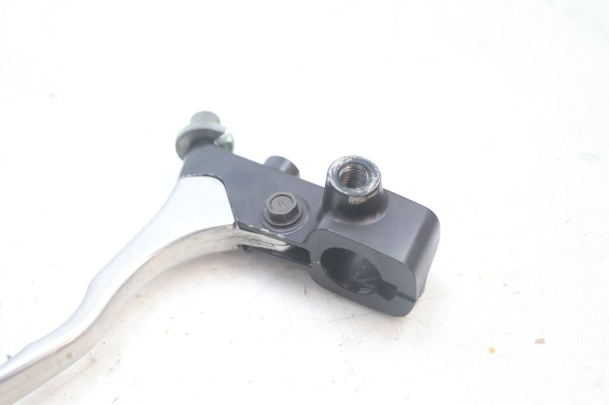 photo de CLUTCH LEVER MOUNT YAMAHA XV VIRAGO 535 (1988 - 2004) - Zoom on usage condition
