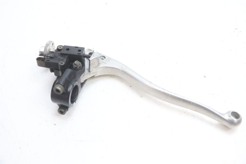 photo de CLUTCH LEVER MOUNT KAWASAKI ZX-6R ZX6R 600 (2000 - 2002) - Technical close-up