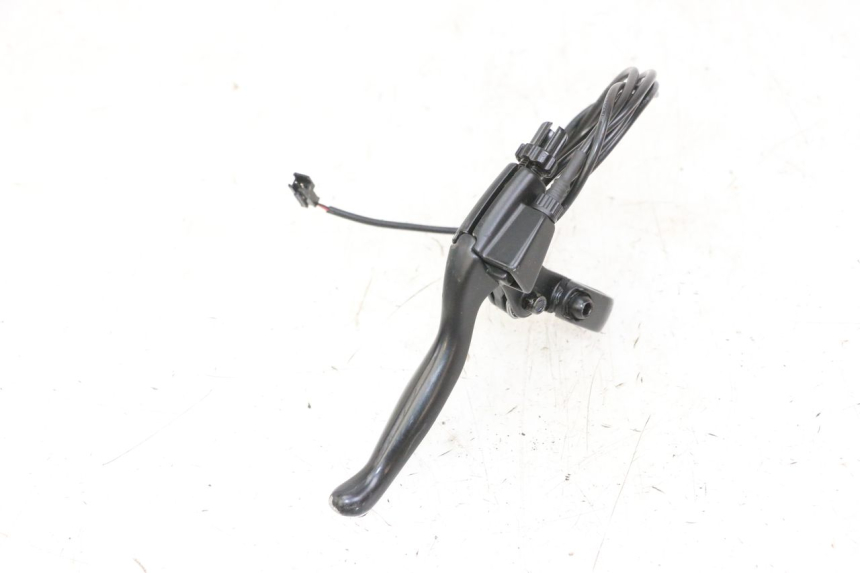 photo de RIGHT BRAKE LEVER MOUNT DUALTRON AMINIA 1 - Zoom on usage condition
