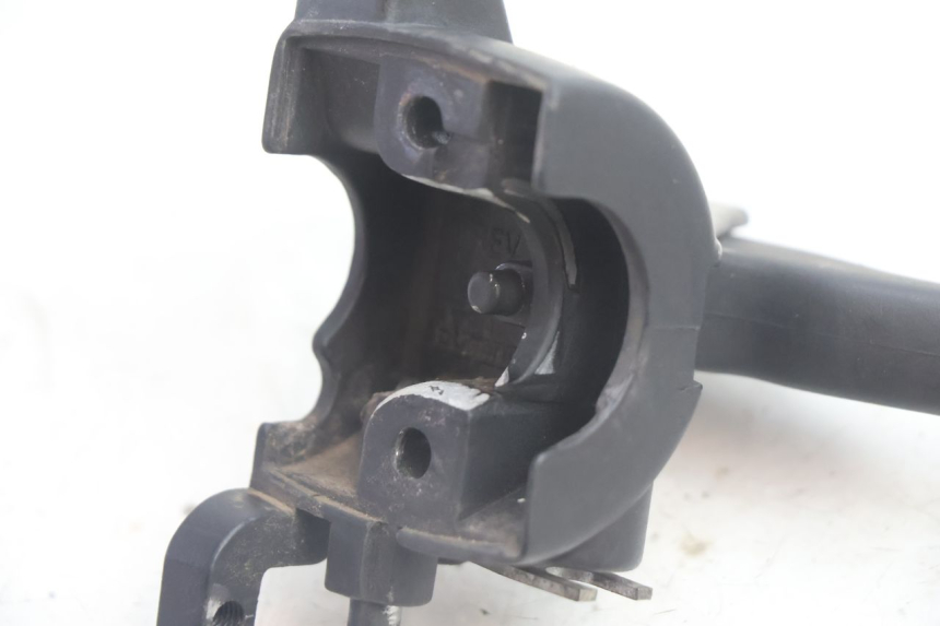 photo de RIGHT BRAKE LEVER MOUNT MBK DAKOTA 50 (2003 - 2008) - Technical close-up
