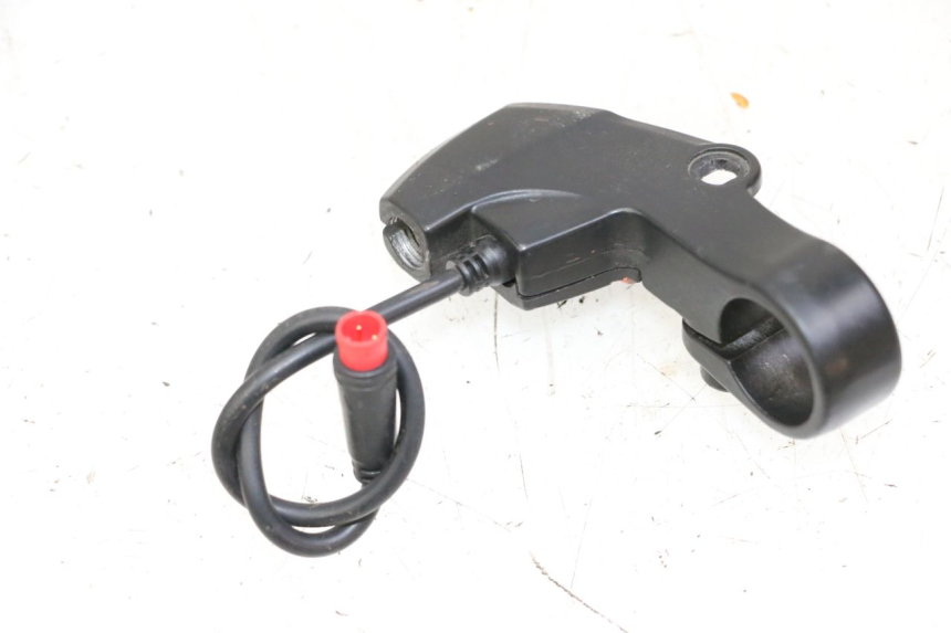 photo de RIGHT BRAKE LEVER MOUNT URBANGLIDE E-CROSS PRO 1 - Fixing points details