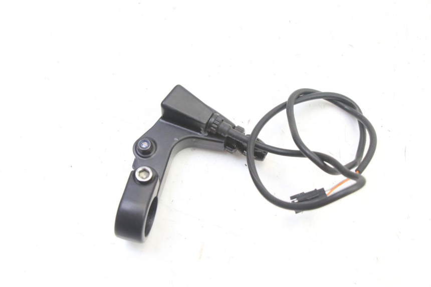 photo de RIGHT BRAKE LEVER MOUNT PUNK ELECTRIC RIDER 1 - Fixing points details