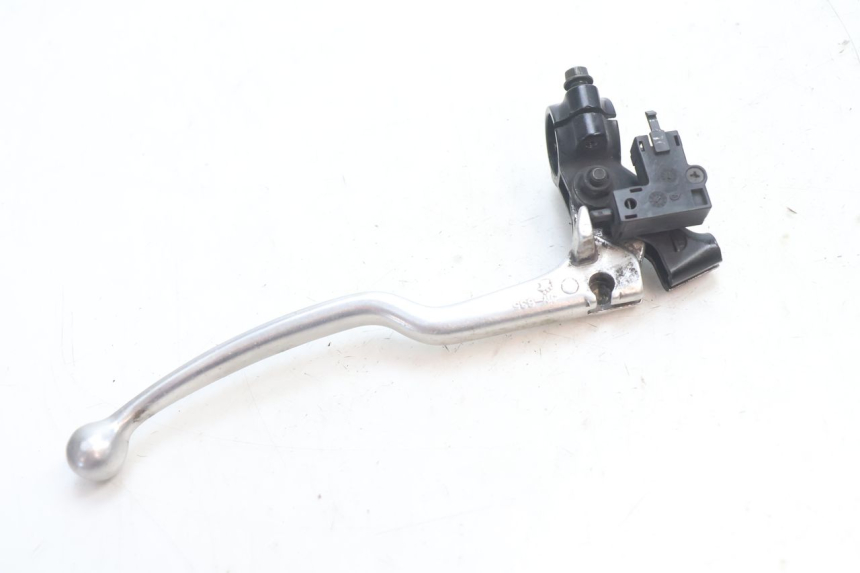 photo de LEFT BRAKE LEVER MOUNT SUZUKI GSR 600 (2005 - 2012) - Technical close-up