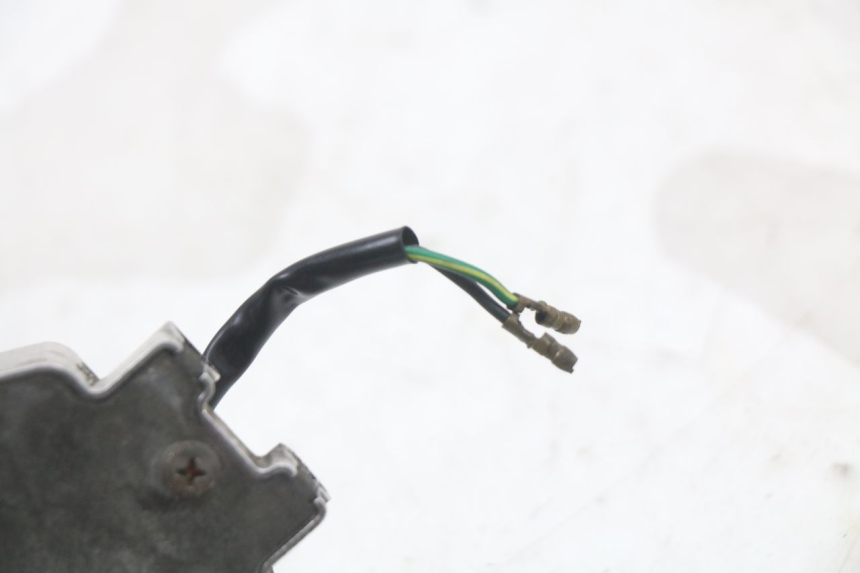 photo de LEFT BRAKE LEVER MOUNT HONDA NES AROBASE 125 (2000 - 2003) - Alternative perspective