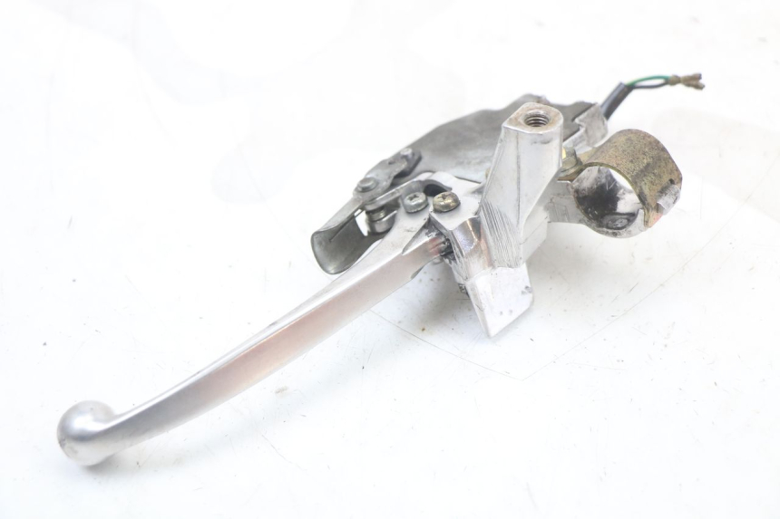 photo de LEFT BRAKE LEVER MOUNT HONDA NES AROBASE 125 (2000 - 2003) - Technical close-up