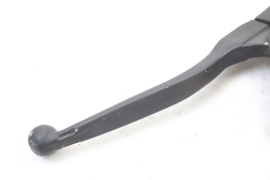 photo de LEFT BRAKE LEVER PEUGEOT KISBEE 2T 50 (2010 - 2017) - Zoom on usage condition