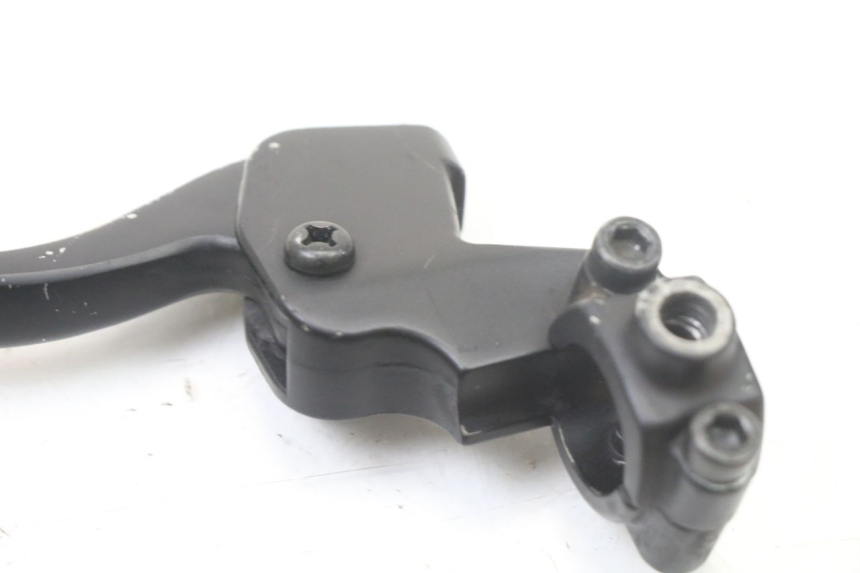 photo de LEFT BRAKE LEVER MOUNT MBK OVETTO ONE 2T 50 (2013 - 2017) - Alternative perspective