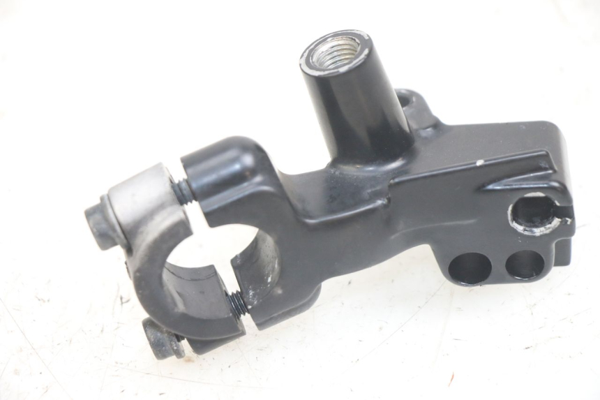 photo de LEFT BRAKE LEVER HONDA PCX (JF28) 125 (2009 - 2011) - Zoom on usage condition