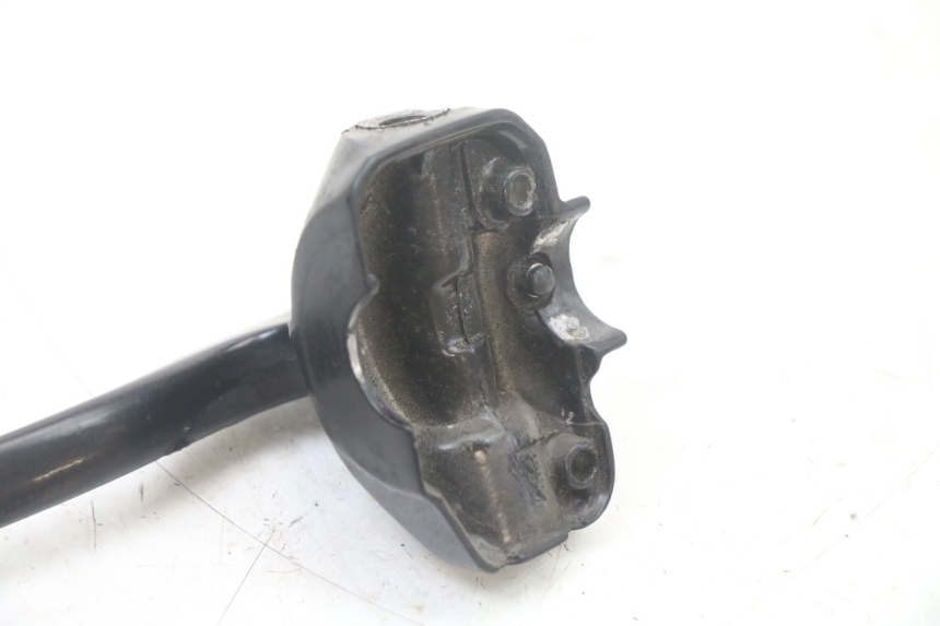 photo de LEFT BRAKE LEVER MOUNT PEUGEOT TREKKER TKR 50 (2005 - 2014) - Zoom on usage condition