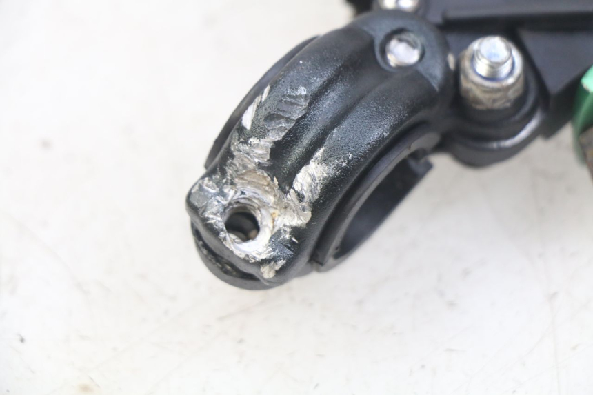 photo de LEFT BRAKE LEVER YCF PILOT 125 - Zoom on usage condition