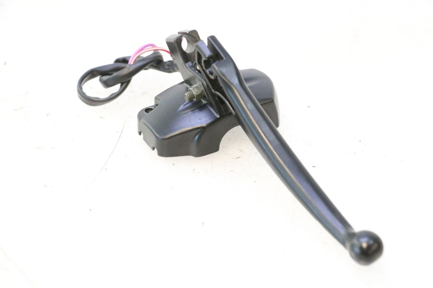 photo de LEFT BRAKE LEVER MOUNT TNT MOTOR ROMA 12' 2T 50 (2007 - 2018) - Zoom on usage condition