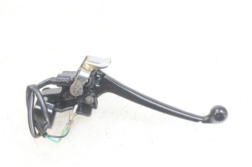 photo de LEFT BRAKE LEVER HONDA SCV LEAD 100 (2003 - 2007) - Zoom on usage condition