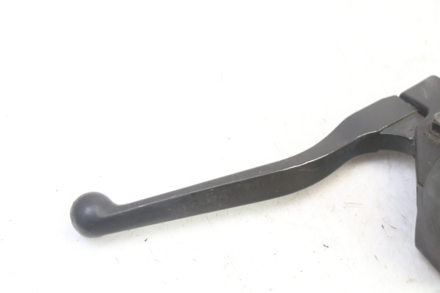 photo de LEFT BRAKE LEVER MOUNT PEUGEOT STREETZONE I NAKED 2T 50 (2018 - 2020) - Zoom on usage condition