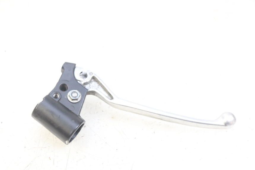 photo de LEFT BRAKE LEVER PIAGGIO VESPA LXV 125 (2006 - 2009) - Zoom on usage condition