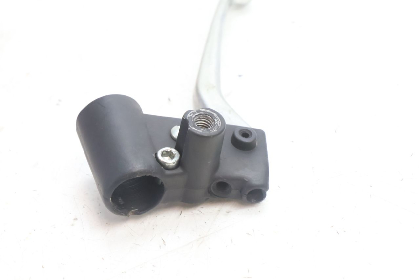 photo de LEFT BRAKE LEVER MOUNT PIAGGIO VESPA S 2T 50 (2007 - 2014) - Technical close-up