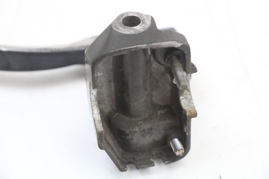 photo de LEFT BRAKE LEVER MOUNT PEUGEOT VIVACITY NEW 4T 50 (2008 - 2017) - Product overview