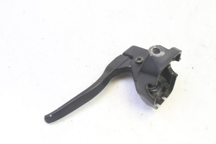 photo de LEFT BRAKE LEVER MOUNT PEUGEOT VIVACITY NEW 4T 50 (2008 - 2017) - Zoom on usage condition