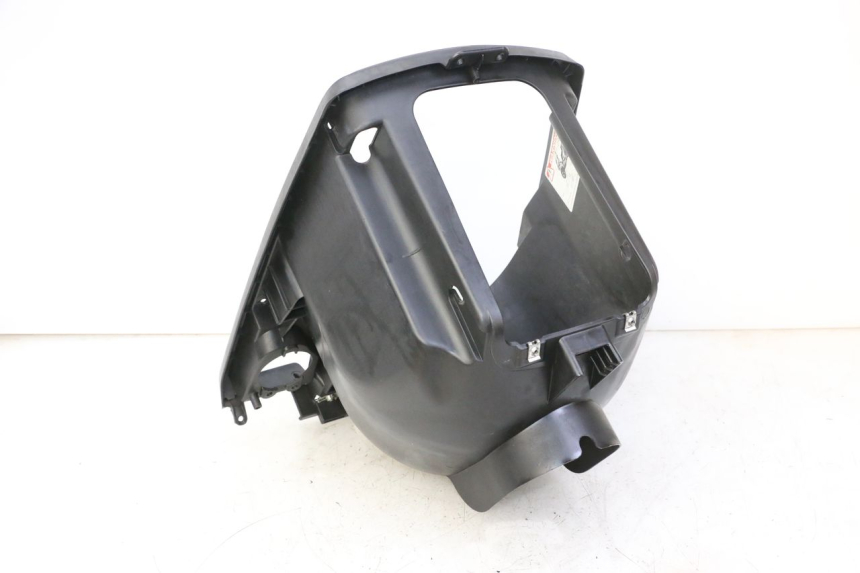 photo de UNDERSEAT STORAGE QUADRO 4 4D 350 (2015 - 2018) - Fixing points details