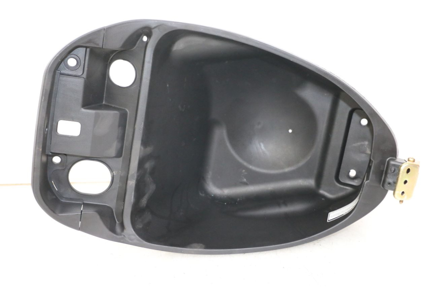 photo de UNDERSEAT STORAGE DAELIM A-FOUR 2T 50 (2005 - 2012) - Main view