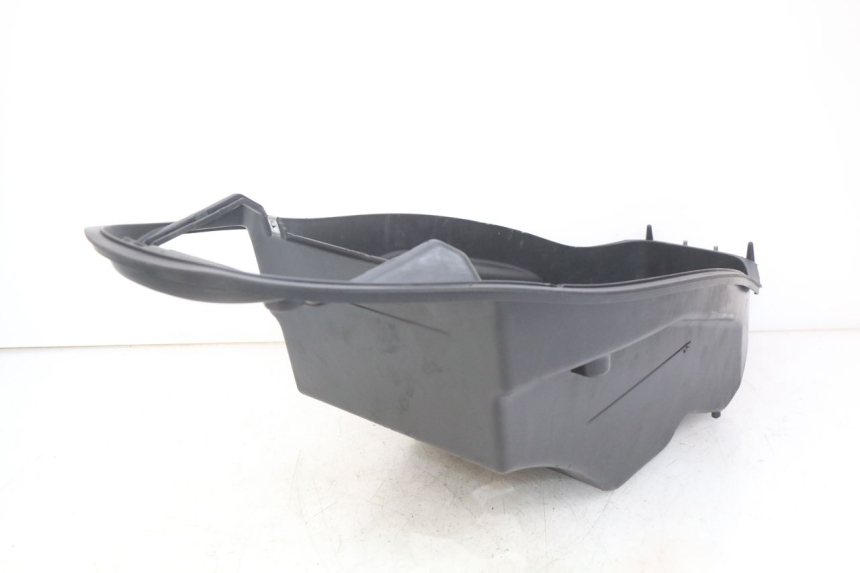 photo de SEAT STORAGE BOX KYMCO AGILITY 16+ 4T 50 (2018 - 2023) - Surface and material condition