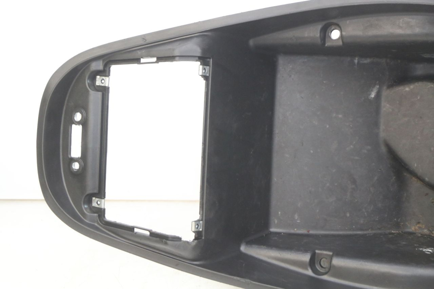 photo de SEAT STORAGE BOX KYMCO AGILITY 16+ 4T 50 (2018 - 2023) - Markings and original references