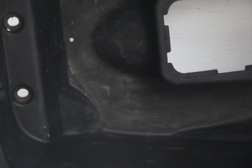 photo de SEAT STORAGE BOX KYMCO AGILITY 4T 50 (2005 - 2018) - Alternative perspective