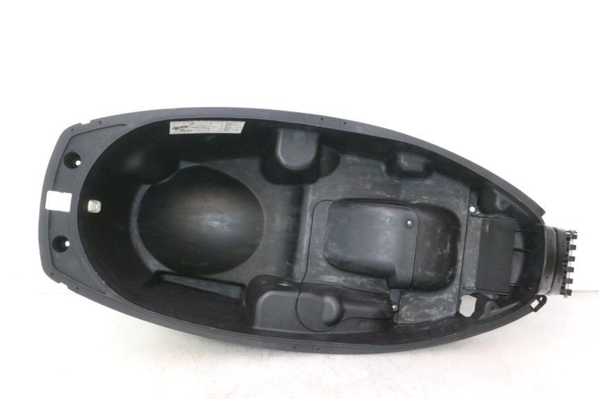 photo de UNDERSEAT STORAGE APRILIA ATLANTIC S 125 (2010 - 2013) - Main view