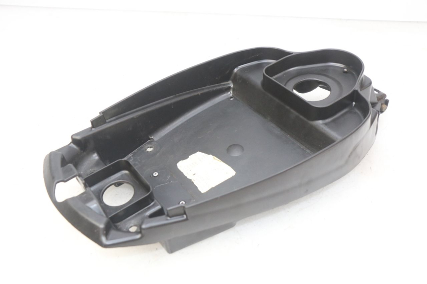 photo de SEAT STORAGE BOX MBK BOOSTER SPIRIT NAKED 50 (2004 - 2017) - Technical close-up